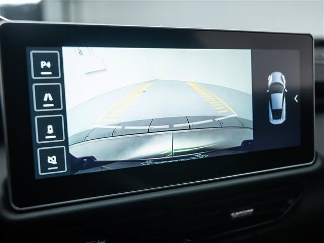 Used 2025 Lotus Emira RWD image 27