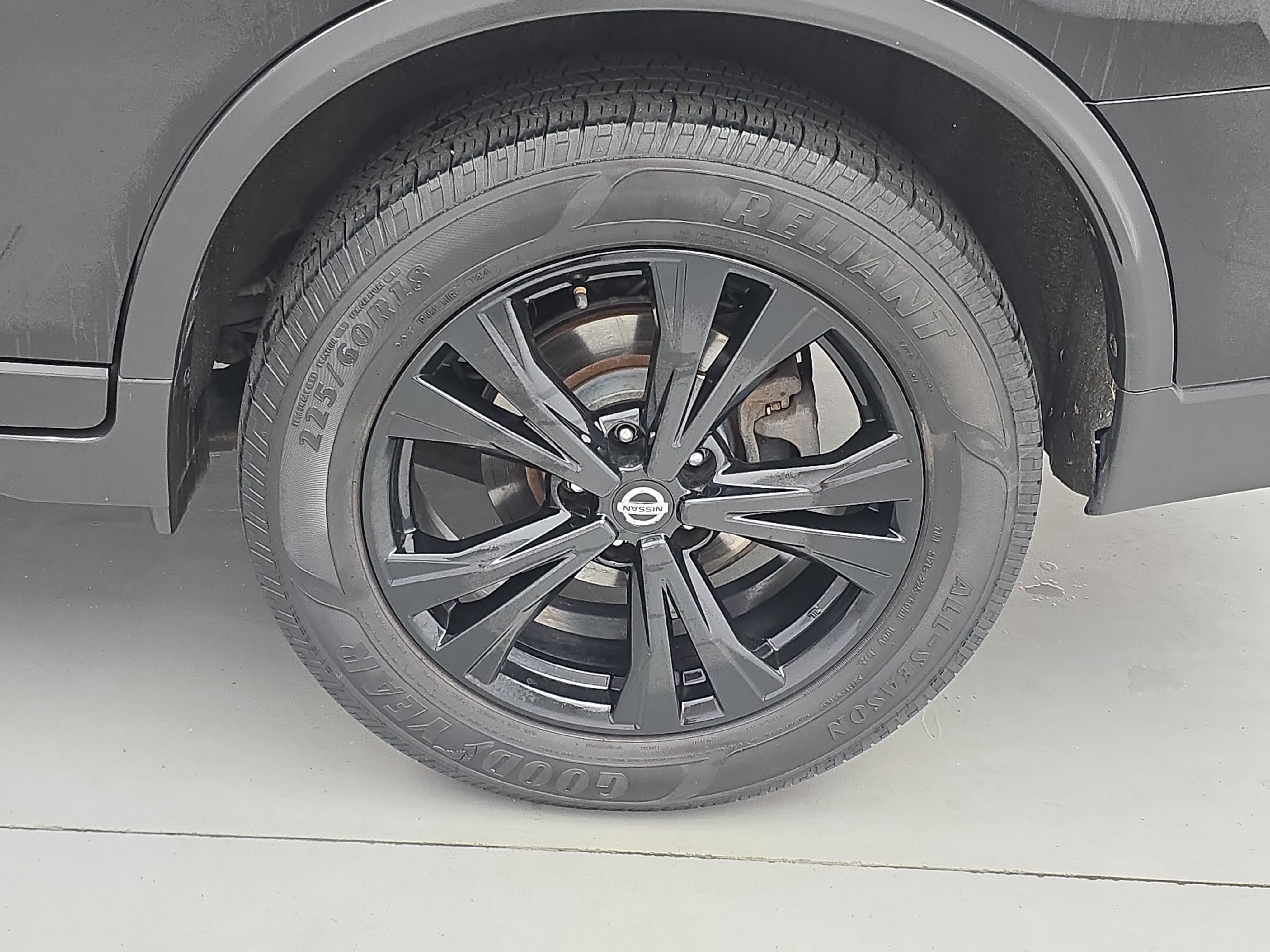 Used 2019 Nissan Rogue SV w/ Premium Package AWD/4WD image 33