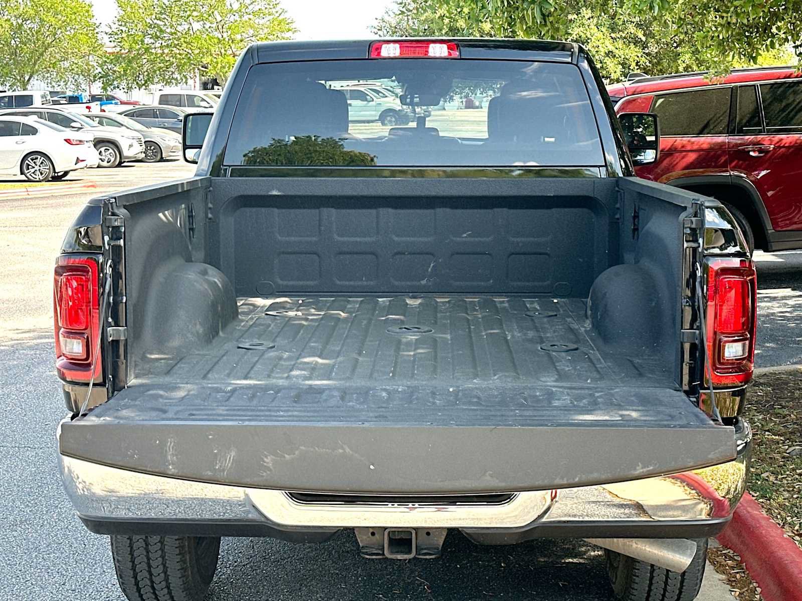 Used 2026 RAM 2500 Tradesman w/ Chrome Appearance Group AWD/4WD image 28