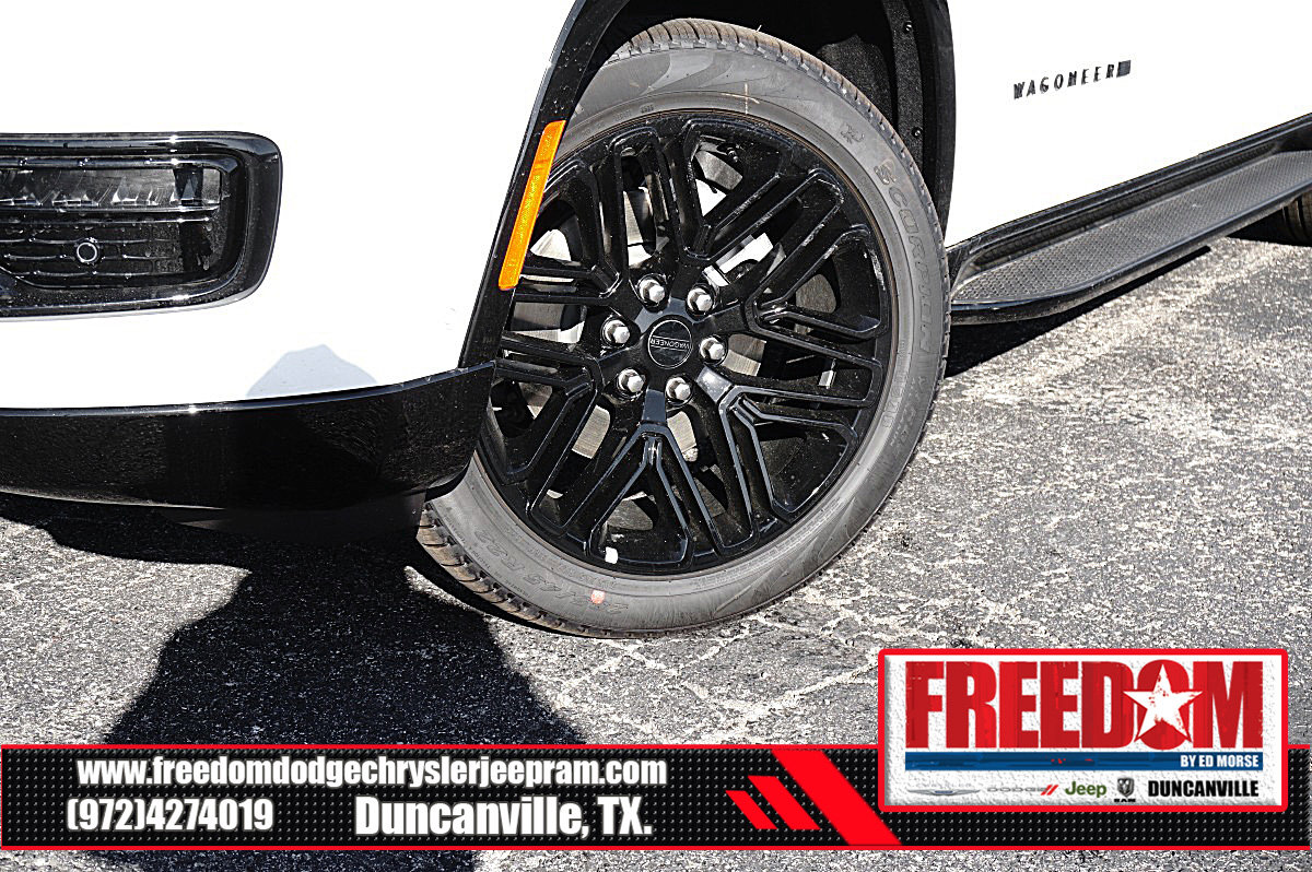 New 2025 Jeep Wagoneer L Series II w/ Premium Group I image 9