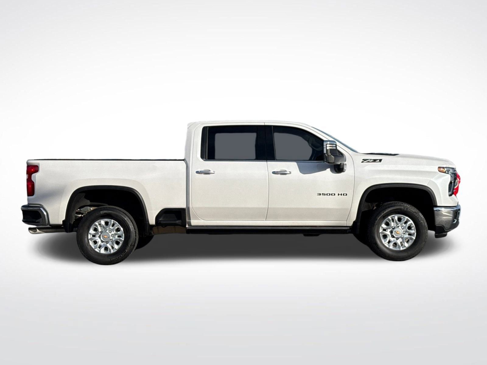 Used 2024 Chevrolet Silverado 3500 LTZ w/ LTZ Convenience Package image 2