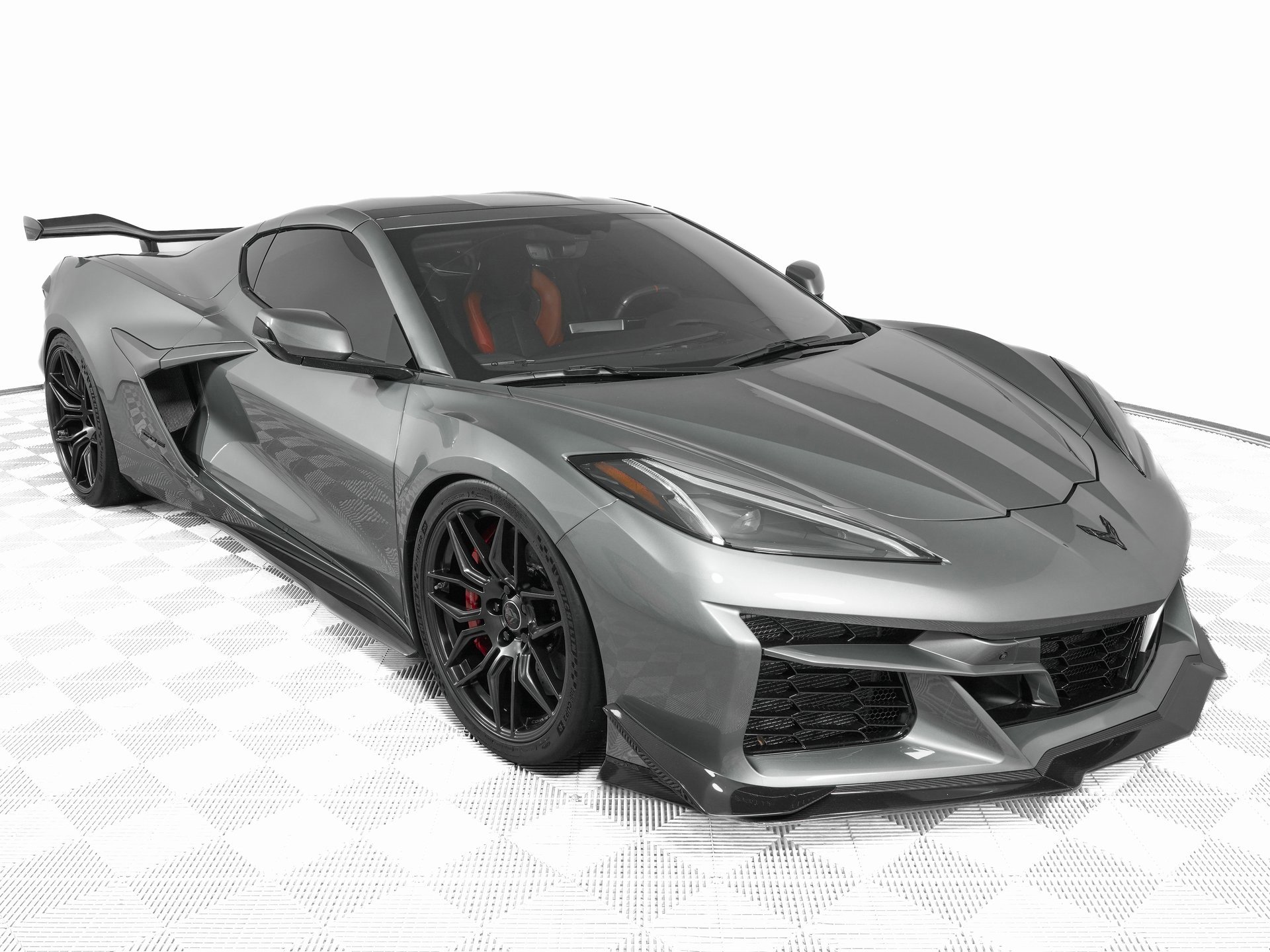 Used 2023 Chevrolet Corvette Z06 w/ Z07 Performance Package image 3