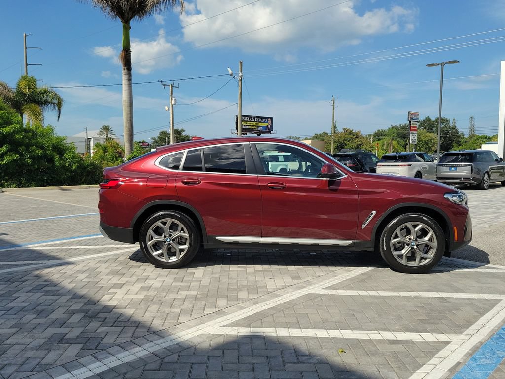 Used 2025 BMW X4 xDrive30i AWD/4WD image 6