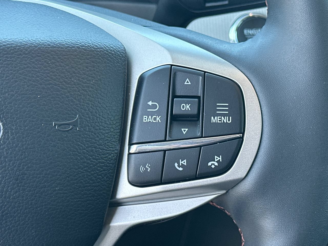 New 2026 Ford Explorer Active w/ Active Comfort Package RWD image 26