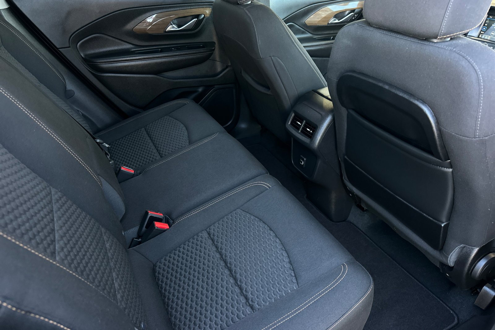 Used 2019 GMC Terrain SLE w/ Driver Convenience Package FWD image 19