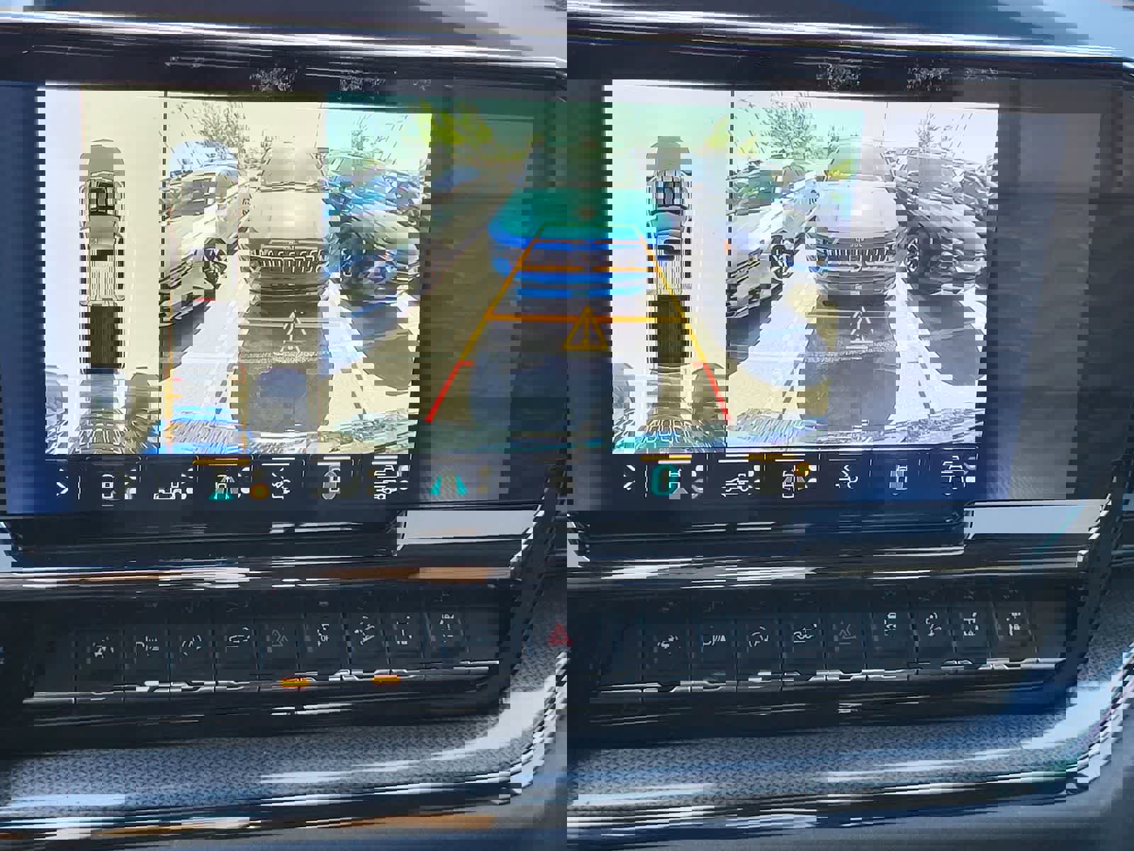 Used 2023 Chevrolet Silverado 1500 ZR2 w/ Technology Package image 20