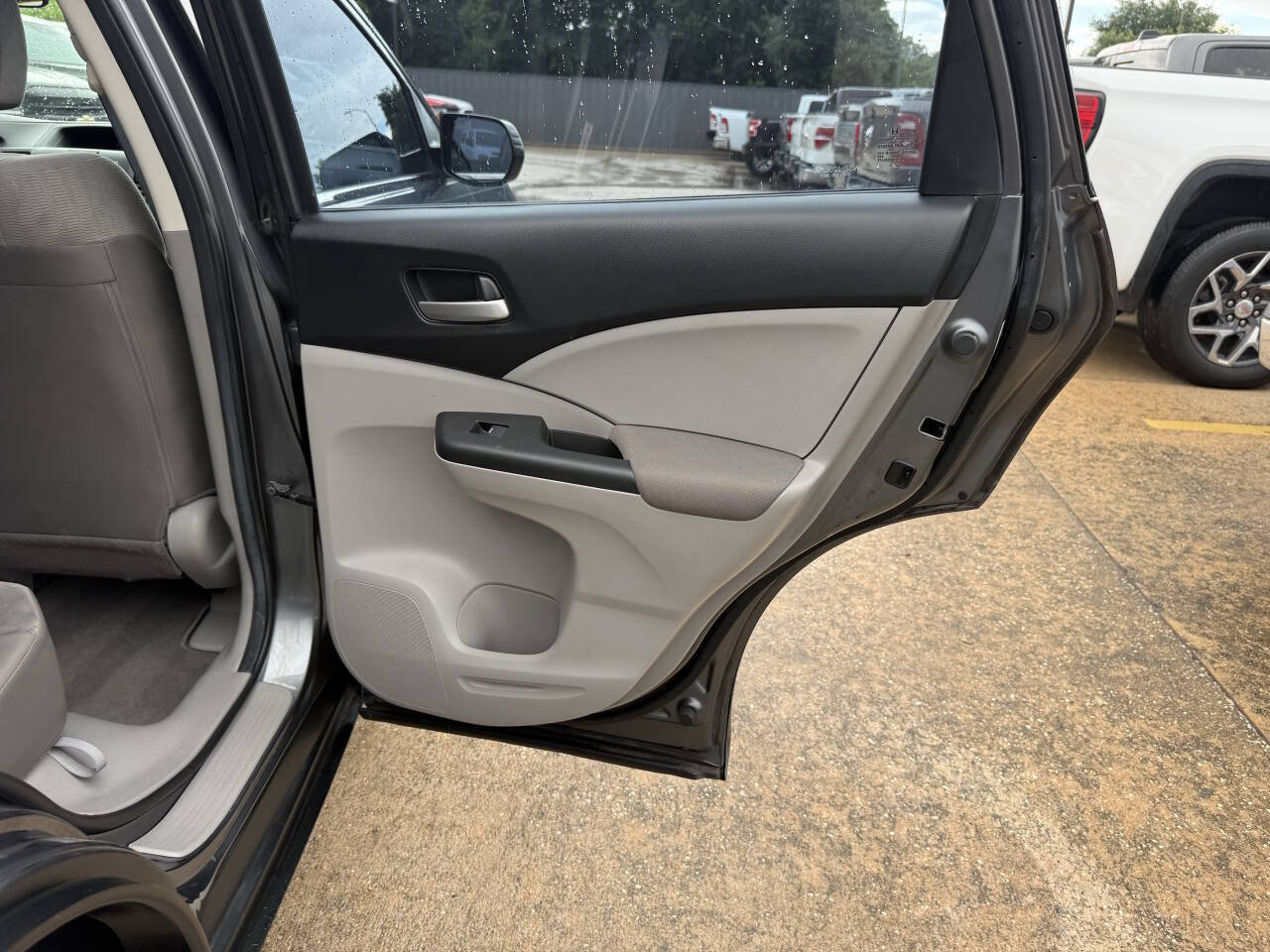 Used 2014 Honda CR-V LX image 16