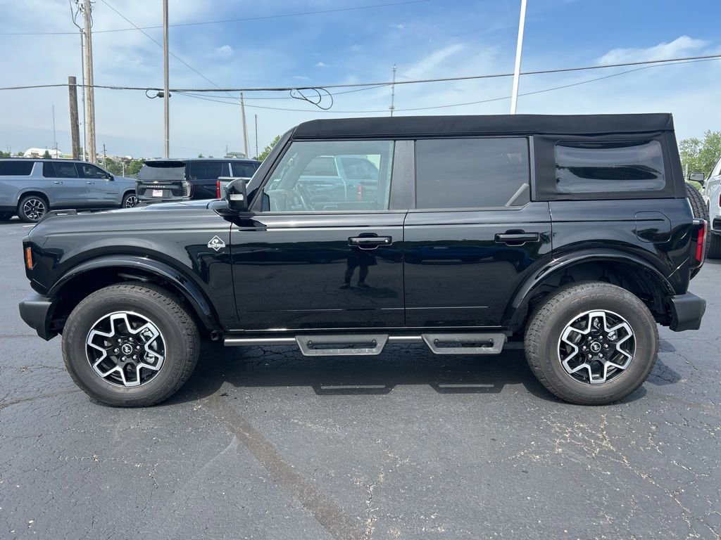 Used 2024 Ford Bronco Outer Banks AWD/4WD image 8
