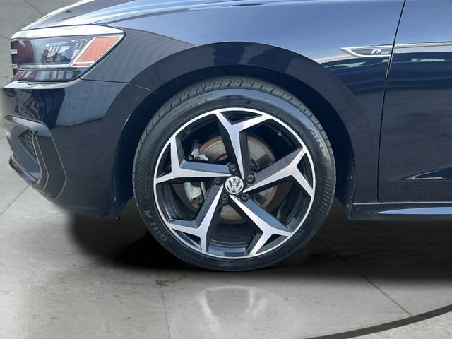 Used 2022 Volkswagen Passat 2.0T R-Line image 26