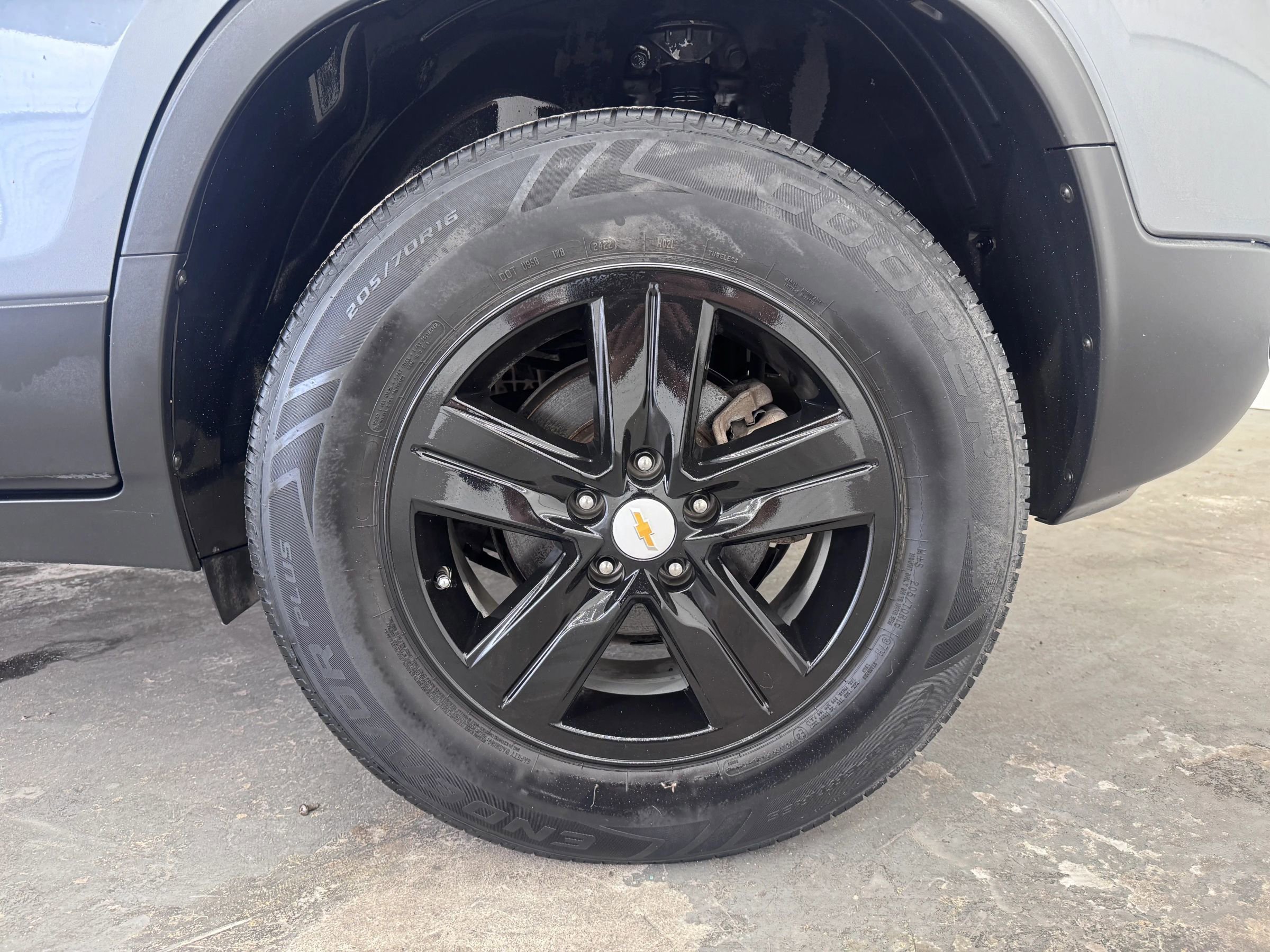 Used 2019 Chevrolet Trax LT w/ LT Convenience Package AWD/4WD image 14