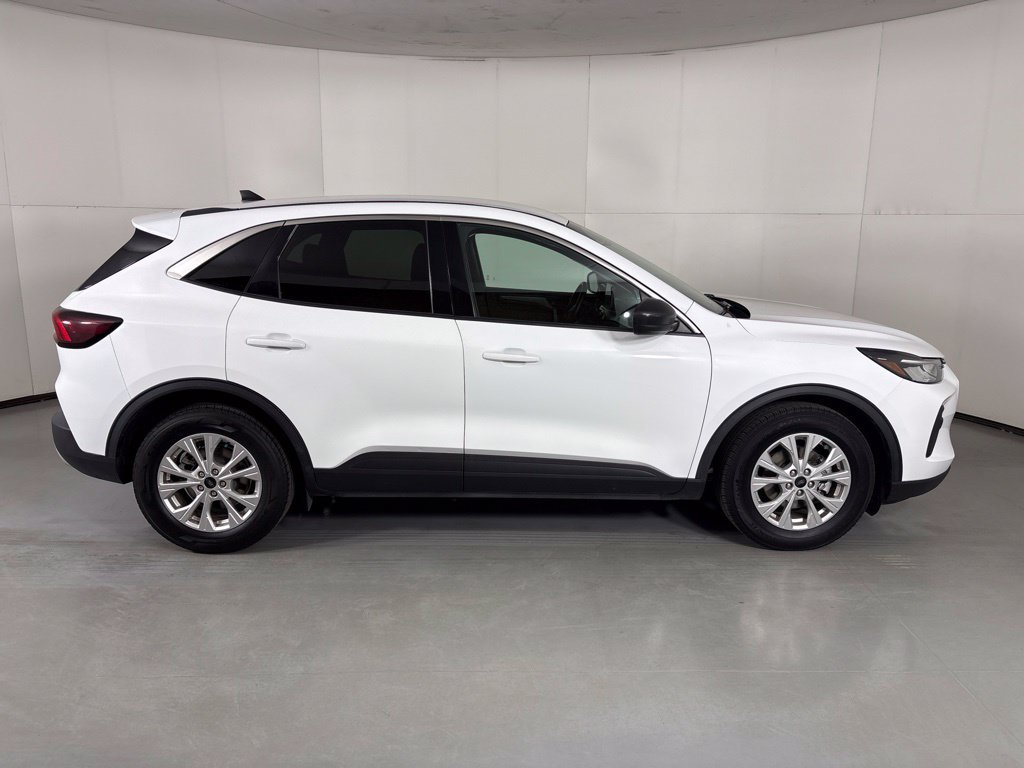Used 2024 Ford Escape Active FWD image 9