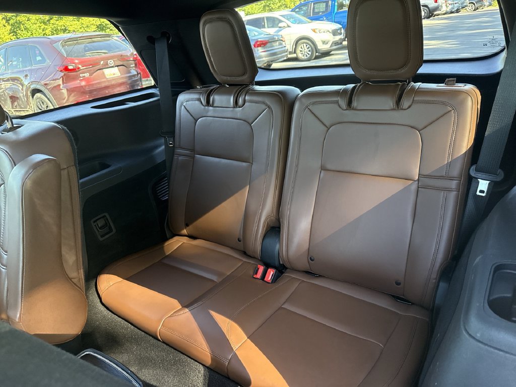 Used 2020 Lincoln Aviator Grand Touring w/ Equipment Group 301A AWD/4WD image 25