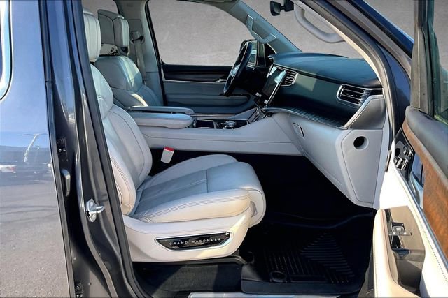 Used 2022 Jeep Grand Wagoneer Series I image 5