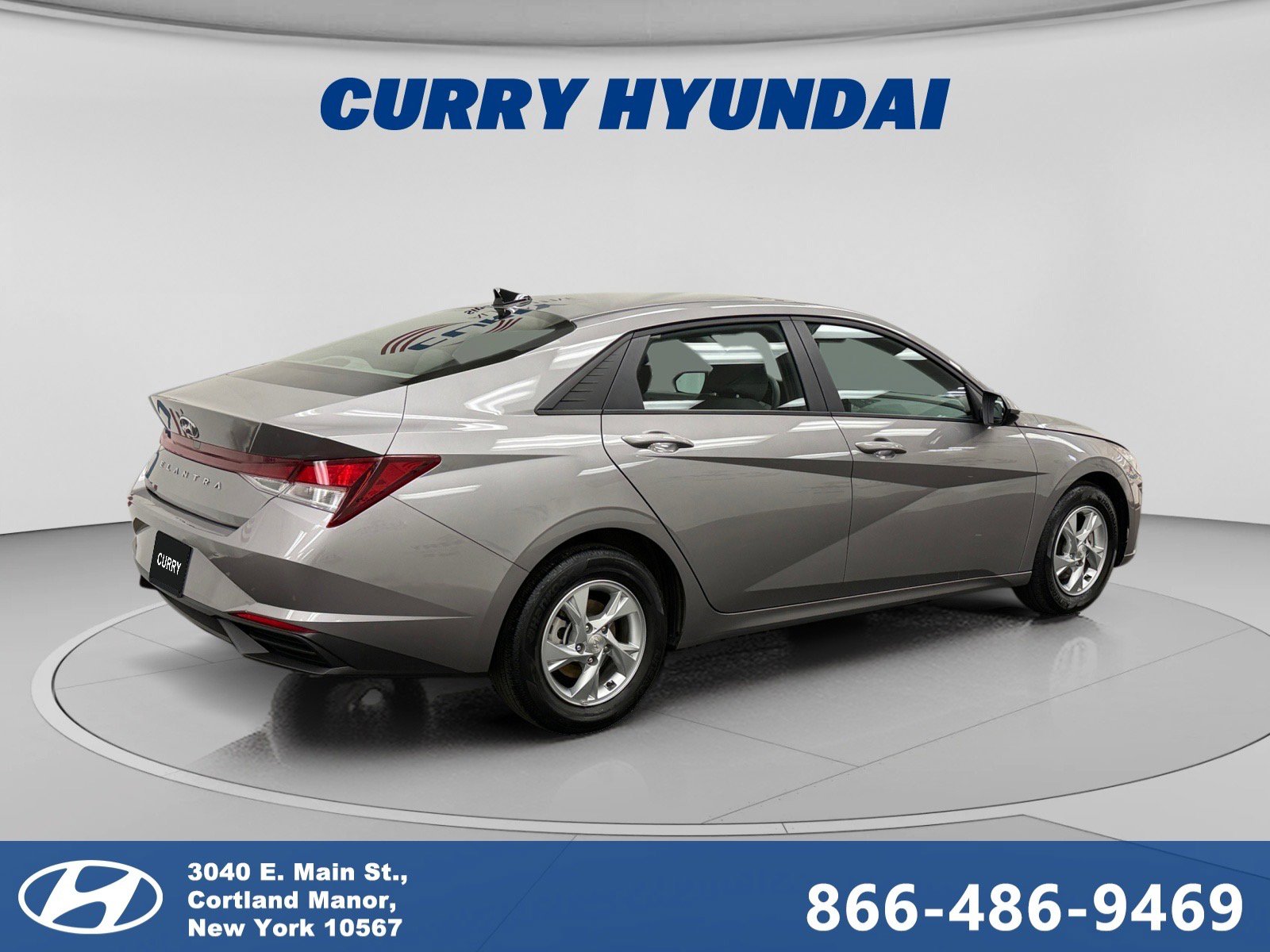 Used 2023 Hyundai Elantra SE image 5