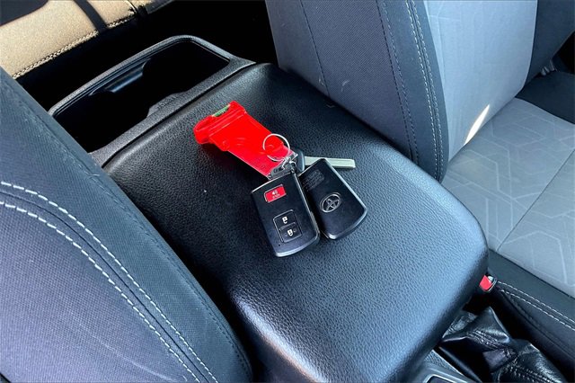 Used 2020 Toyota Tacoma TRD Sport image 10