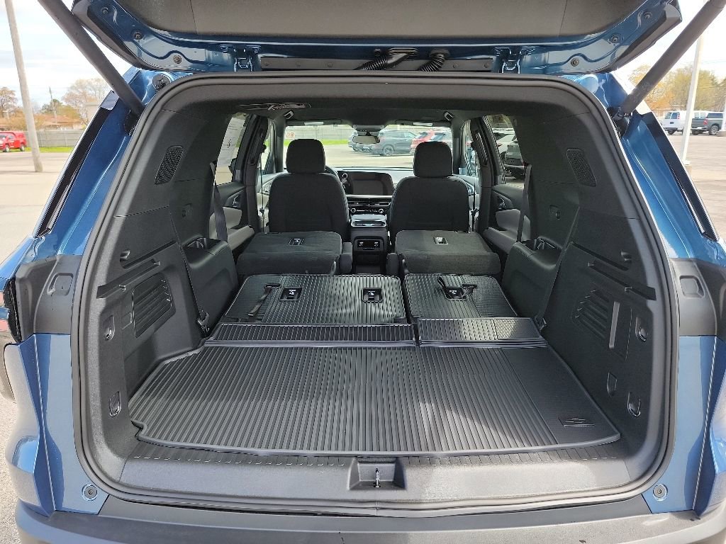 New 2026 Chevrolet Traverse LT AWD/4WD image 17