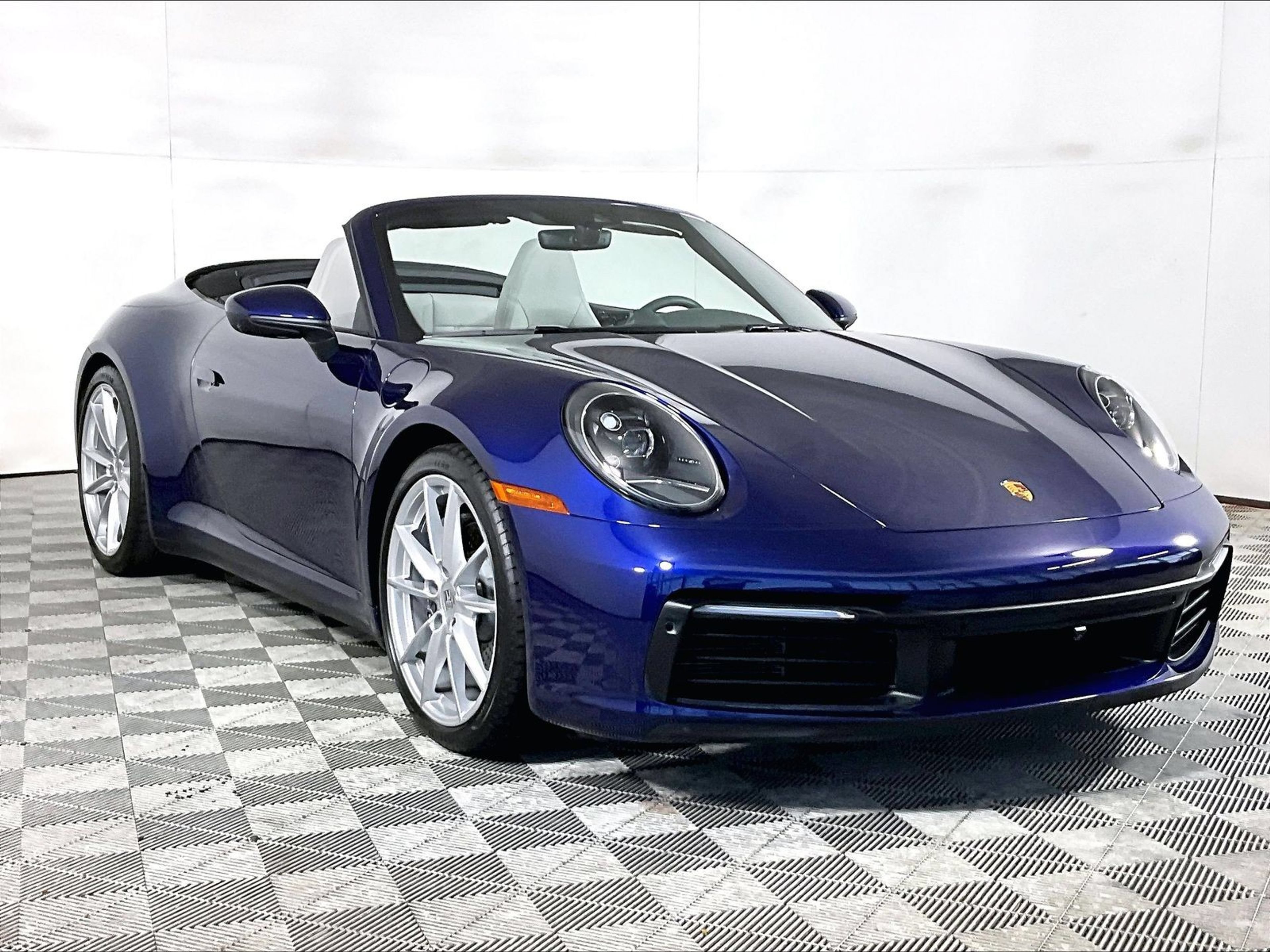 Certified 2022 Porsche 911 Carrera RWD image 7