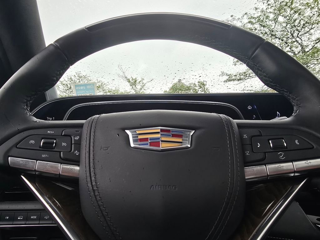 Used 2024 Cadillac Escalade Sport Platinum w/ LPO, ONYX Package AWD/4WD image 27