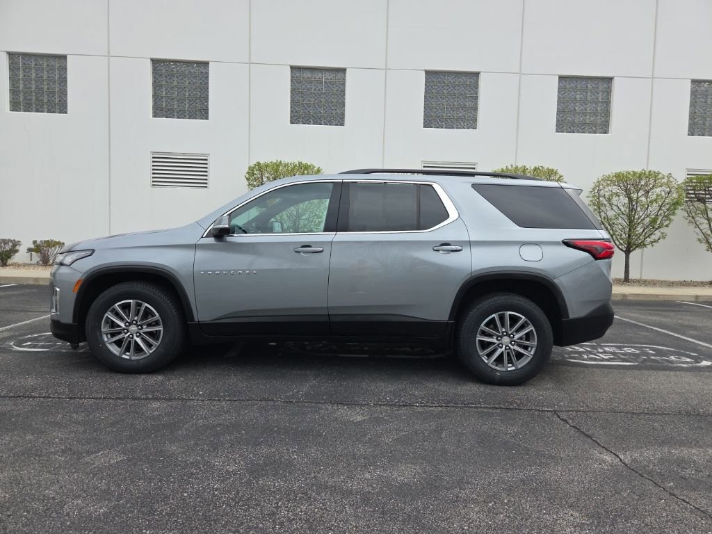 Used 2023 Chevrolet Traverse LT FWD image 5