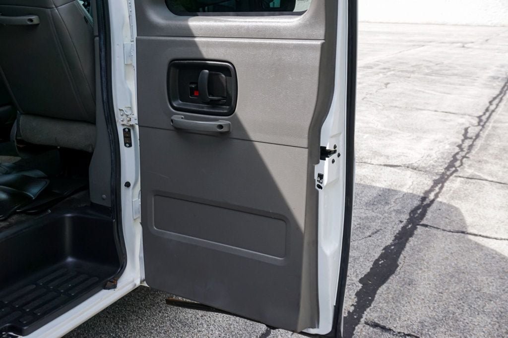 Used 2017 Chevrolet Express 3500 LT w/ LT Preferred Equipment Group RWD image 43