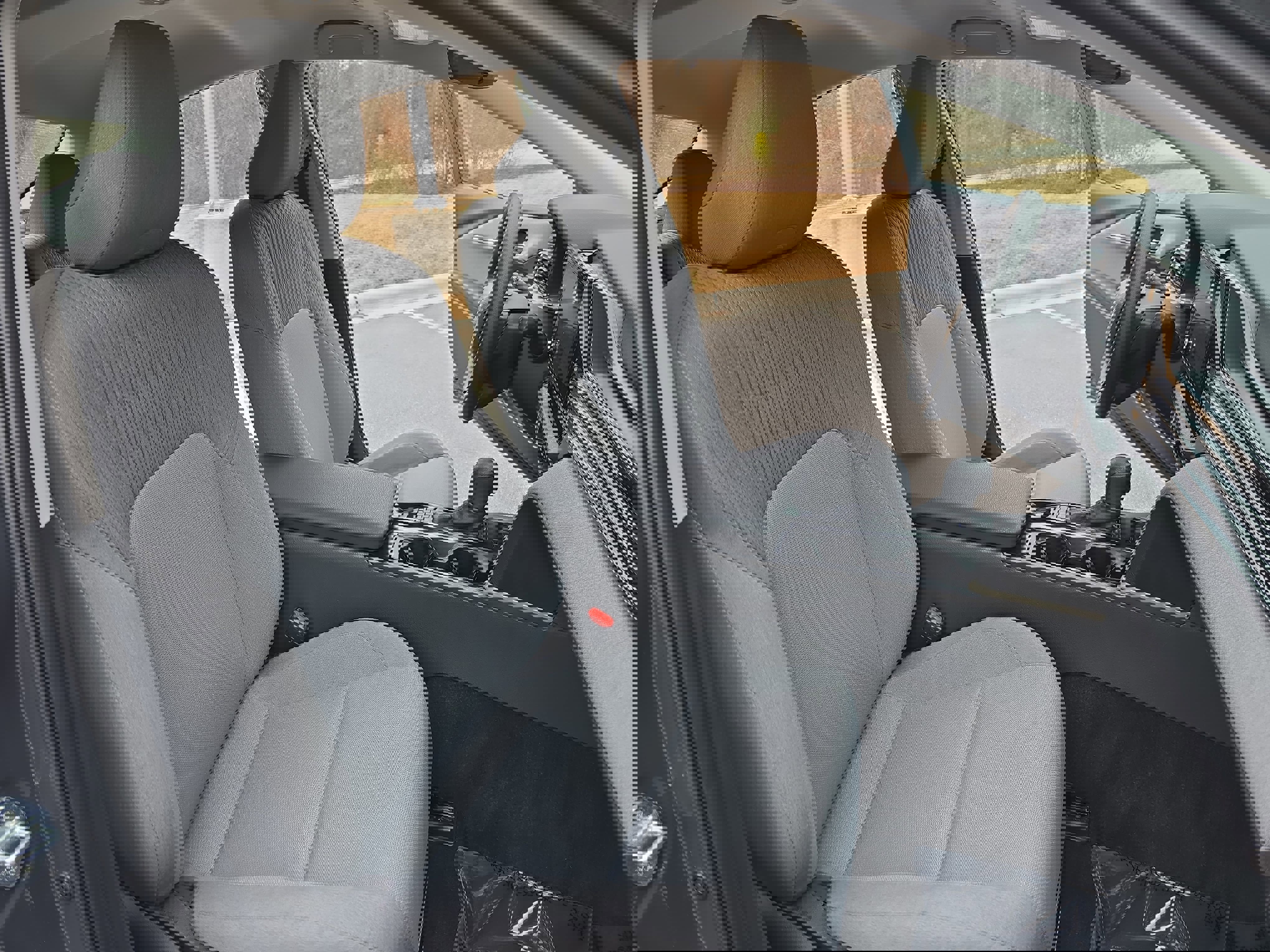 Used 2025 Toyota Camry LE image 10