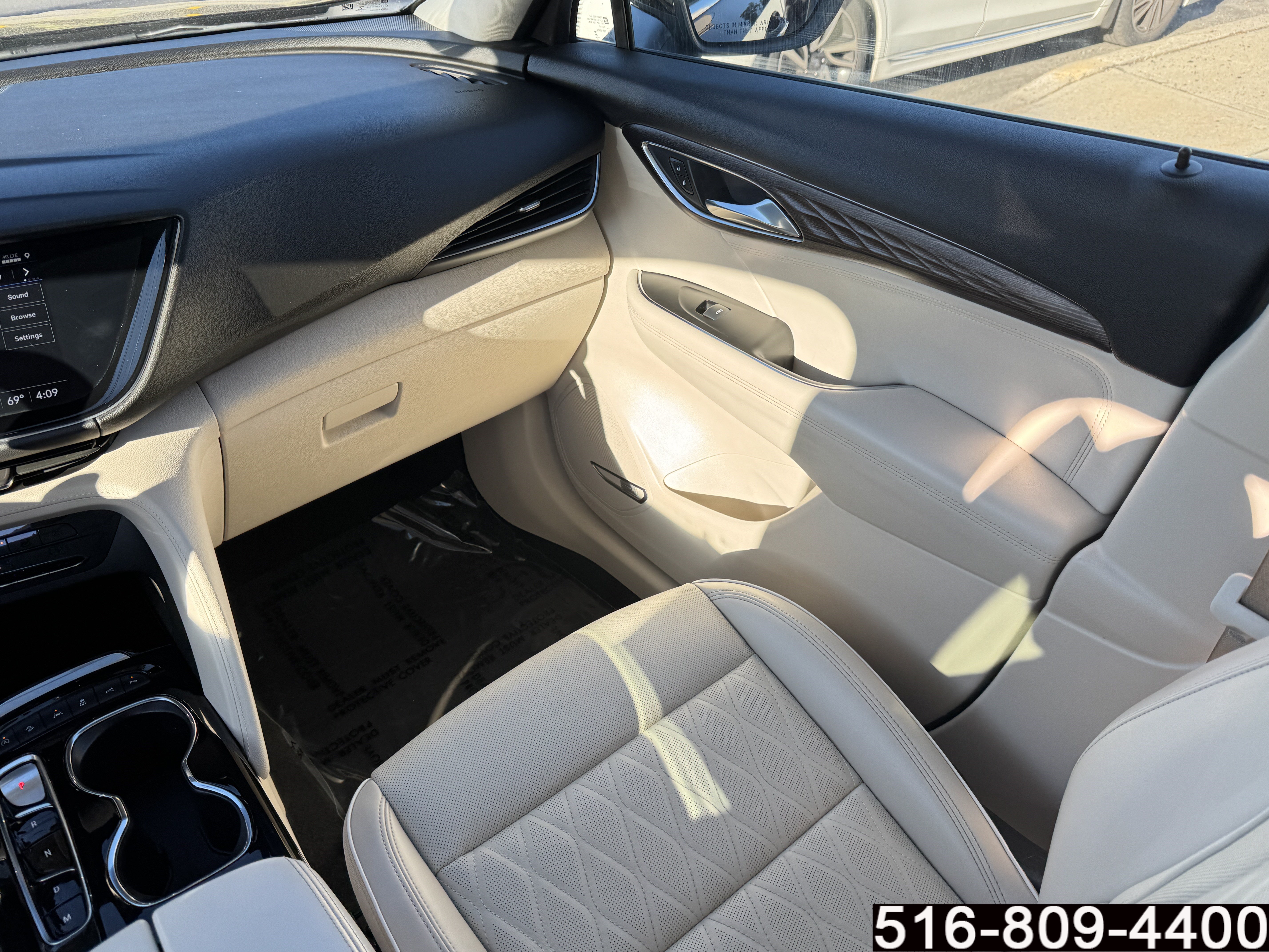 Used 2023 Buick Envision Avenir AWD/4WD image 14