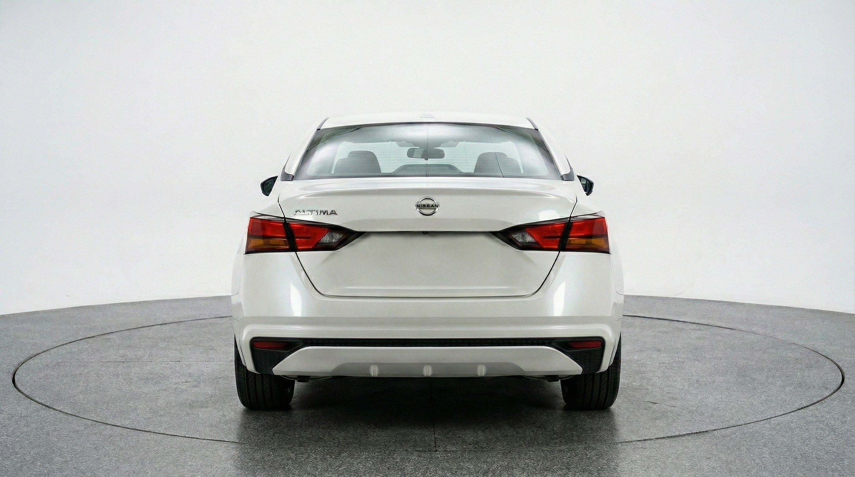 Used 2025 Nissan Altima 2.5 SV image 7
