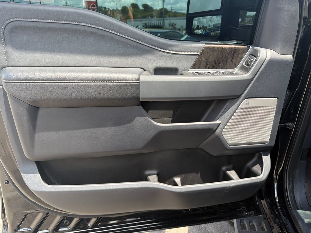 Used 2023 Ford F250 Lariat w/ Lariat Ultimate Package AWD/4WD image 10