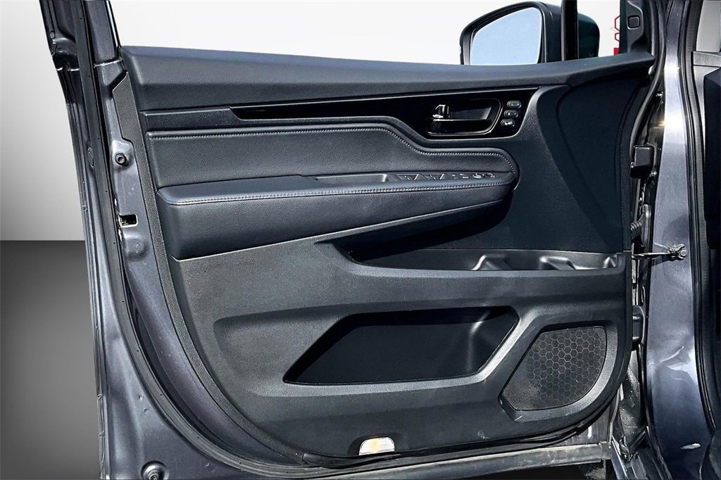 Used 2023 Honda Odyssey Touring image 18