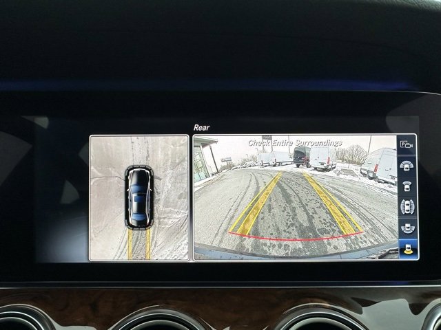 Used 2018 Mercedes-Benz E 300 4MATIC image 23
