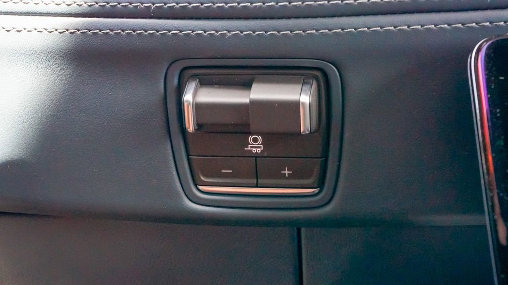 New 2025 Cadillac Escalade IQ Luxury 2 image 42