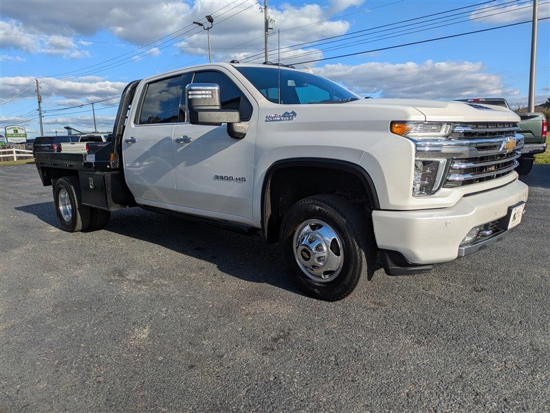 Used 2022 Chevrolet Silverado 3500 High Country w/ Safety Package II image 12