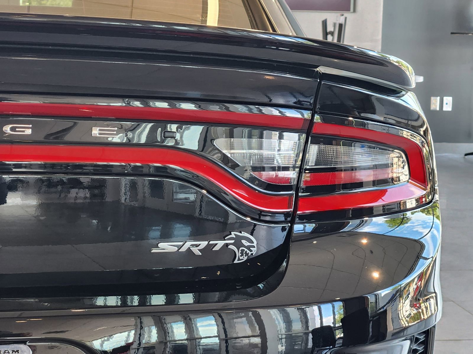 Used 2022 Dodge Charger SRT Hellcat w/ Harman/Kardon Audio Group RWD image 16