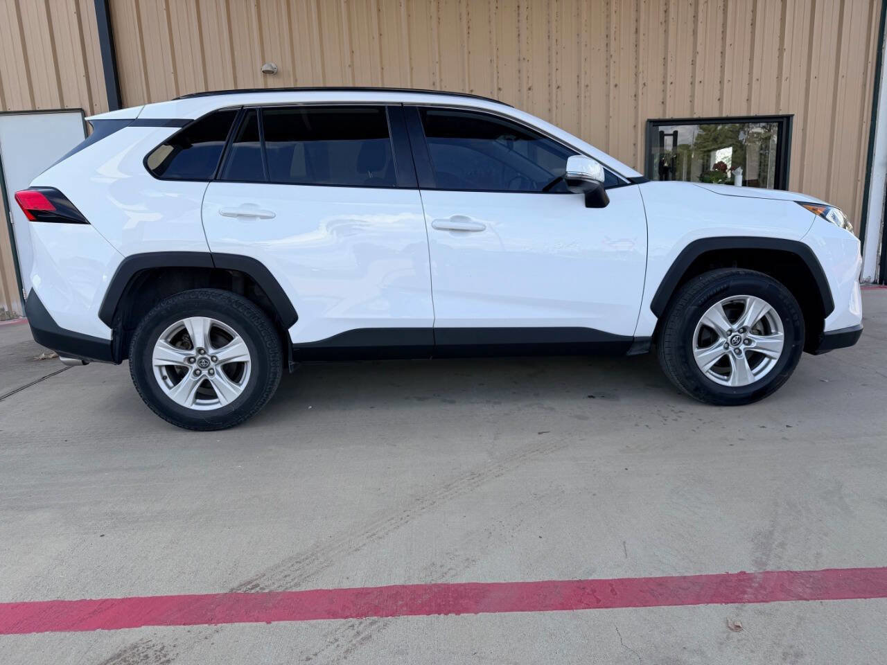 Used 2020 Toyota RAV4 XLE