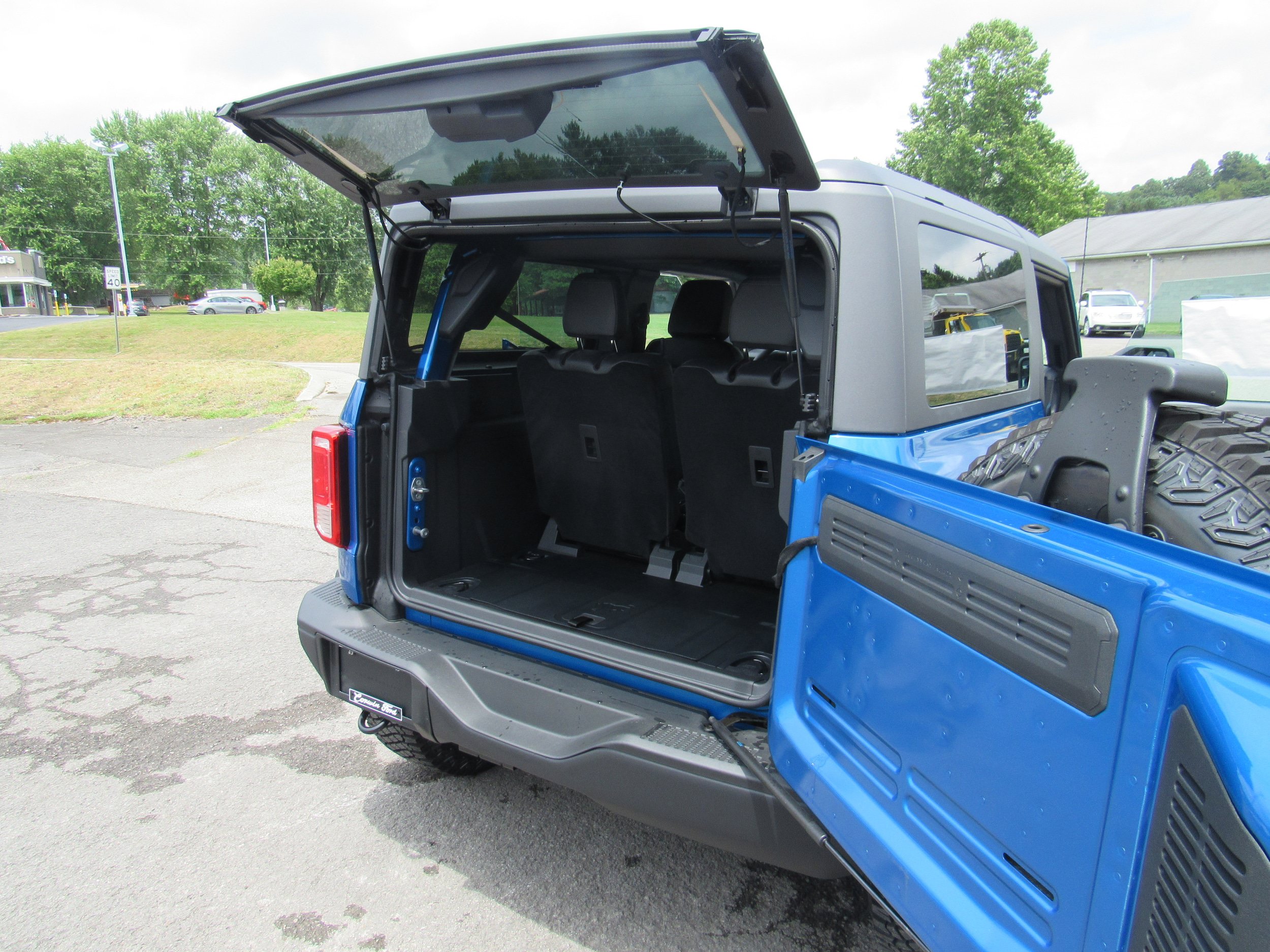 Used 2024 Ford Bronco Black Diamond w/ Sasquatch Package AWD/4WD image 32