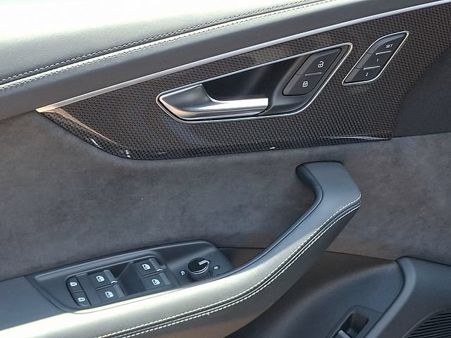 Used 2022 Audi SQ8 Prestige AWD/4WD image 21