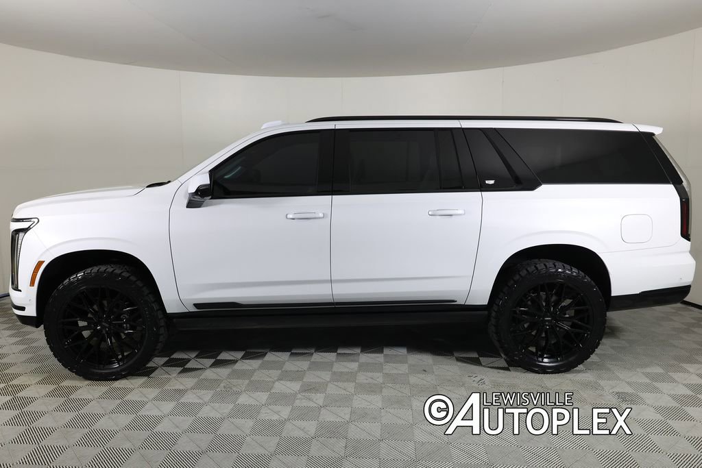 Used 2026 Cadillac Escalade ESV Platinum Sport w/ LPO, ONYX Package AWD/4WD image 8