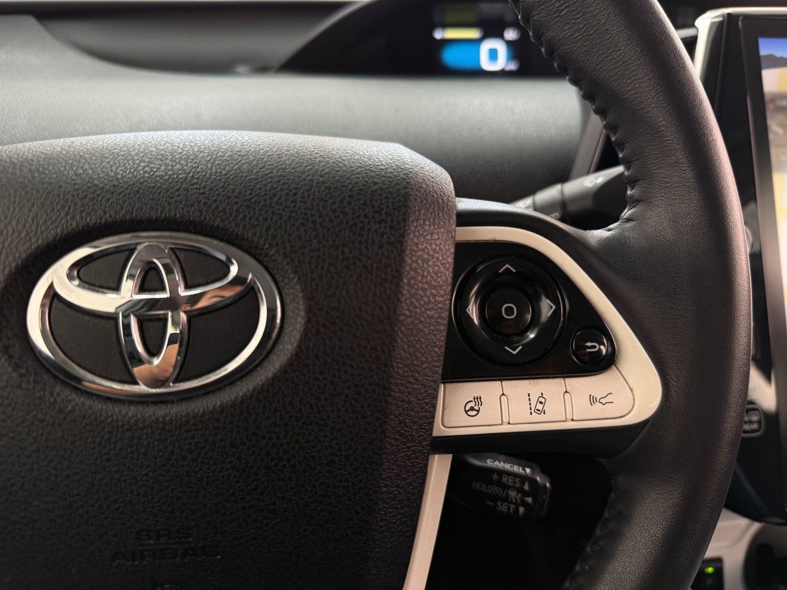 Used 2017 Toyota Prius Prime Advanced FWD image 28