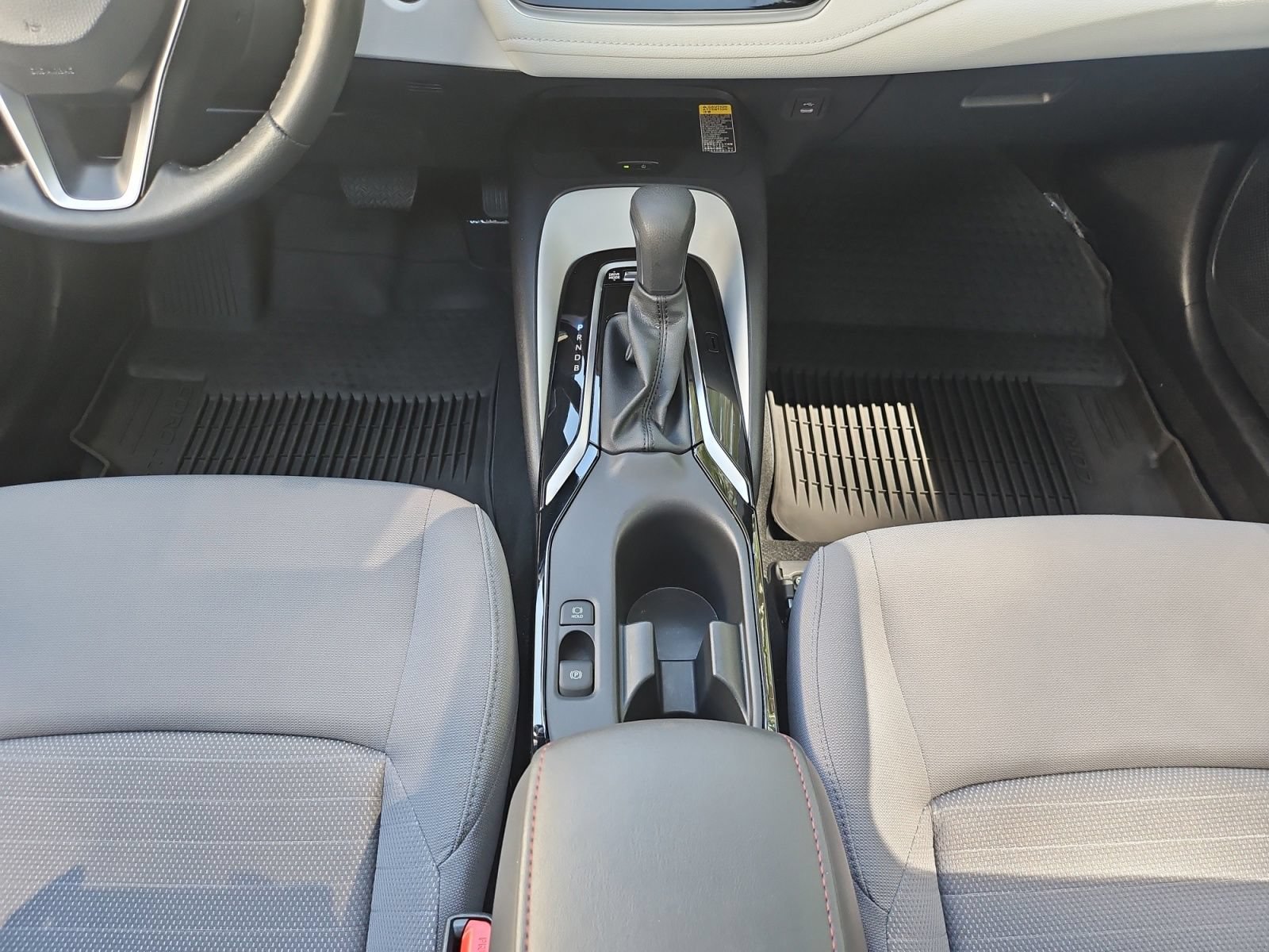 Used 2025 Toyota Corolla SE w/ SE Premium Package FWD image 31