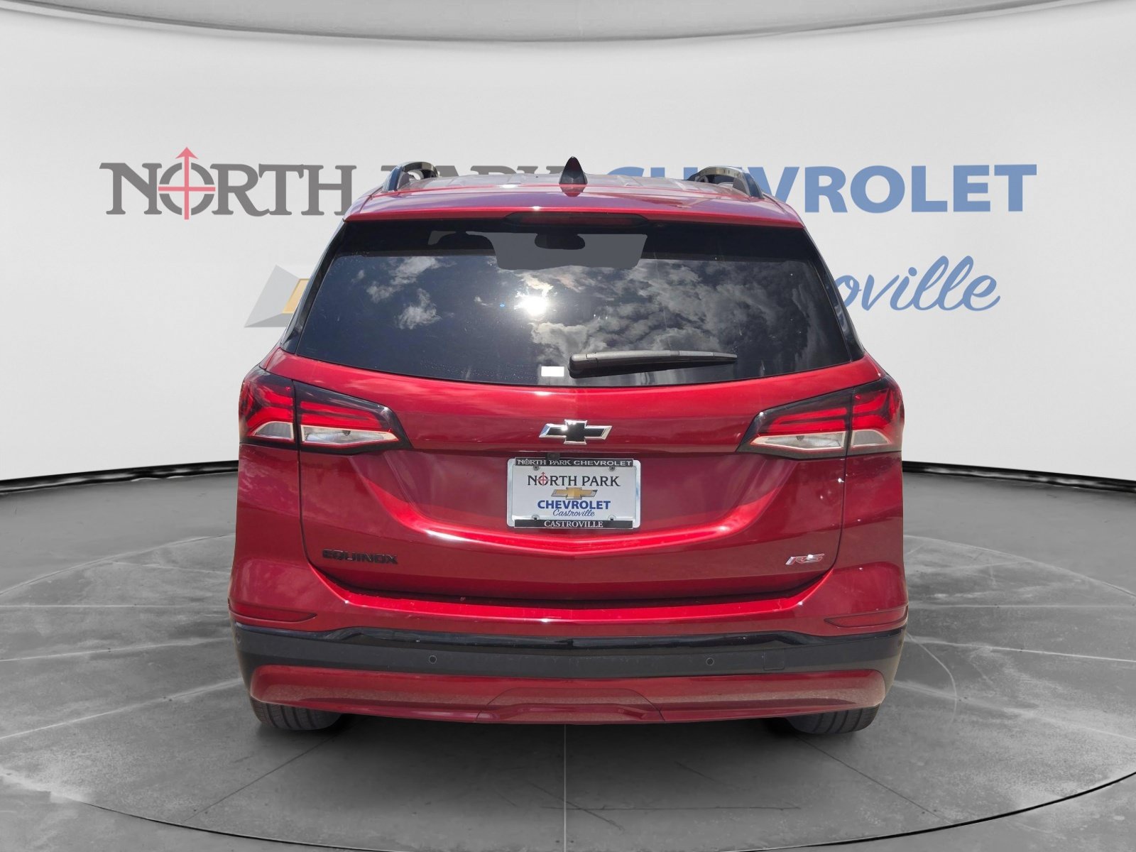Used 2024 Chevrolet Equinox RS FWD image 4