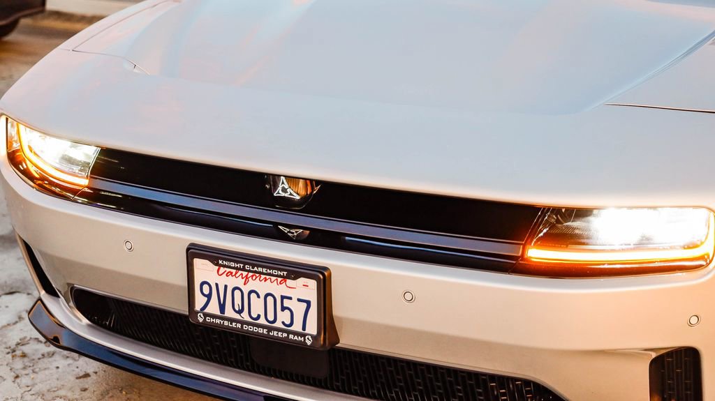 Used 2025 Dodge Charger R/T w/ Quick Order Package 25M R/T image 5