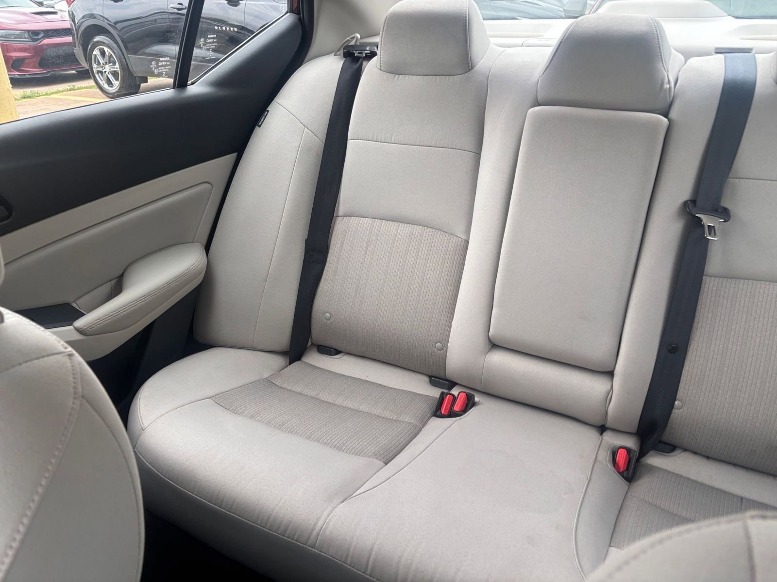 Used 2025 Nissan Altima 2.5 SV FWD image 39