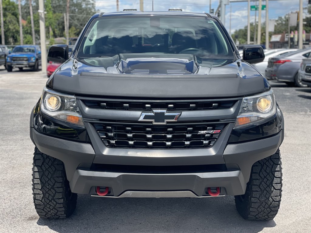 Used 2018 Chevrolet Colorado ZR2 w/ ZR2 Midnight Special Edition AWD/4WD image 8
