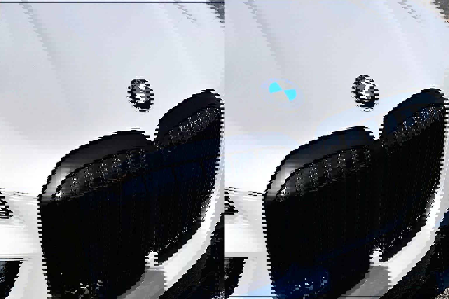 Certified 2025 BMW X7 xDrive40i w/ Executive Package image 30