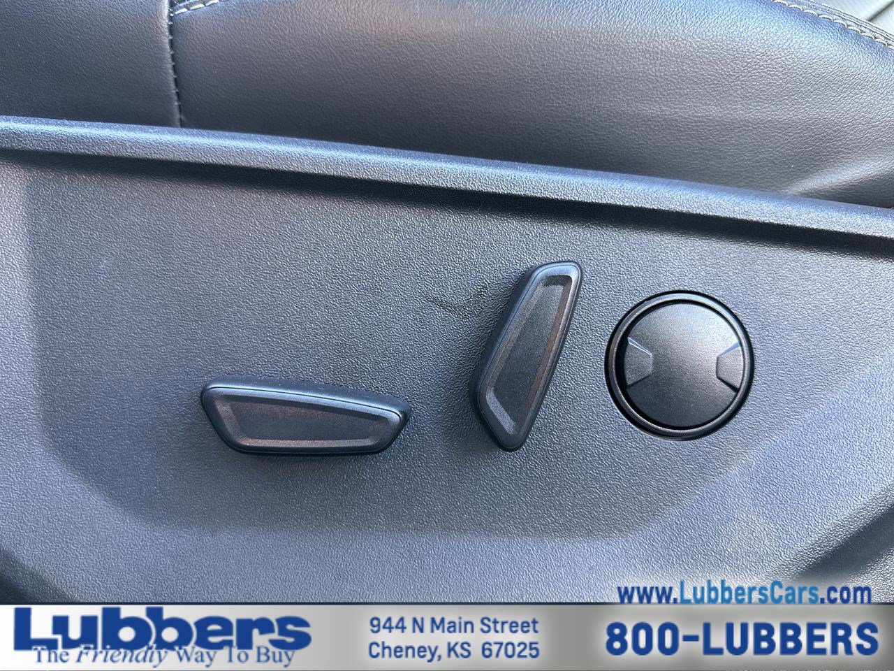 Used 2025 Ford Expedition Platinum image 12