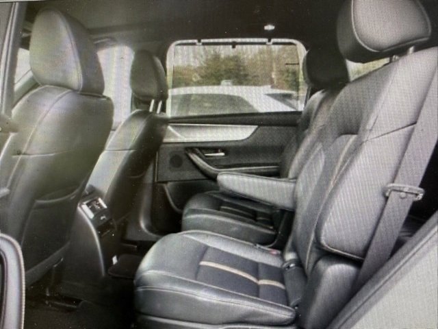 Used 2025 MAZDA CX-90 3.3 Turbo w/ Premium Plus Pkg image 4