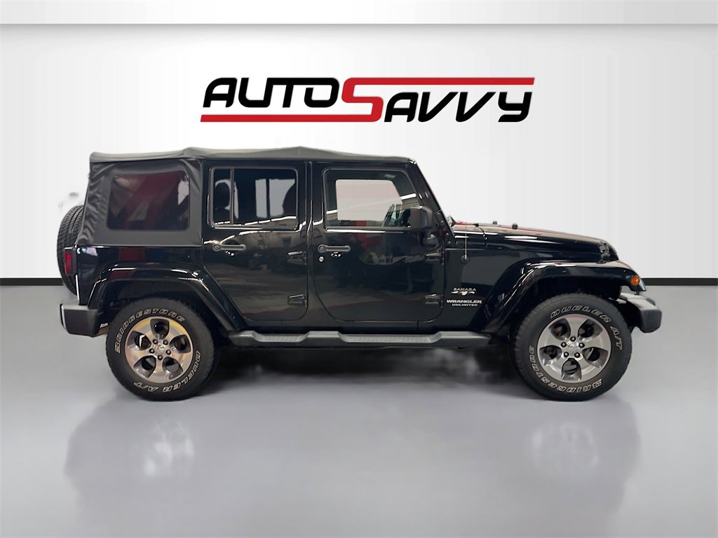 Used 2016 Jeep Wrangler Unlimited Sahara w/ Connectivity Group image 8