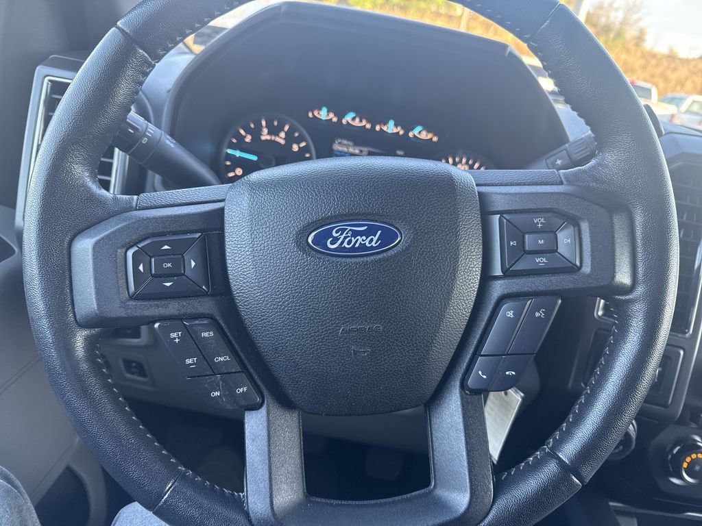 Used 2018 Ford F150 XLT w/ Equipment Group 302A Luxury AWD/4WD image 16