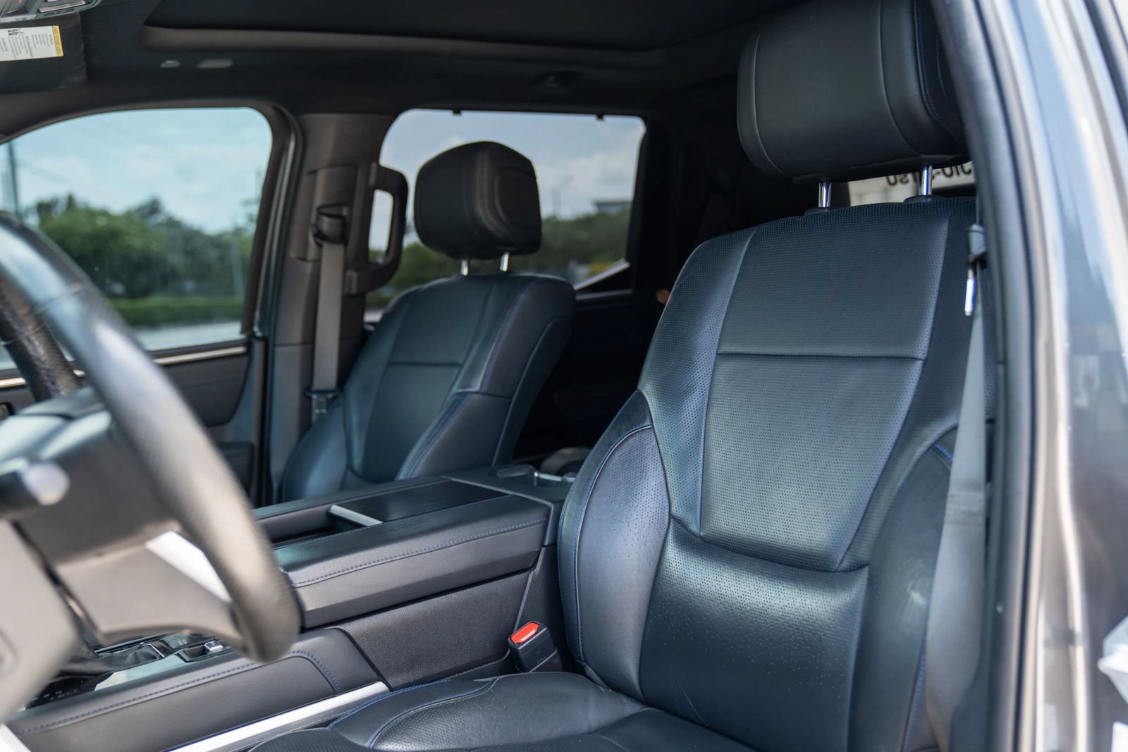 Used 2023 Toyota Tundra Platinum AWD/4WD image 37