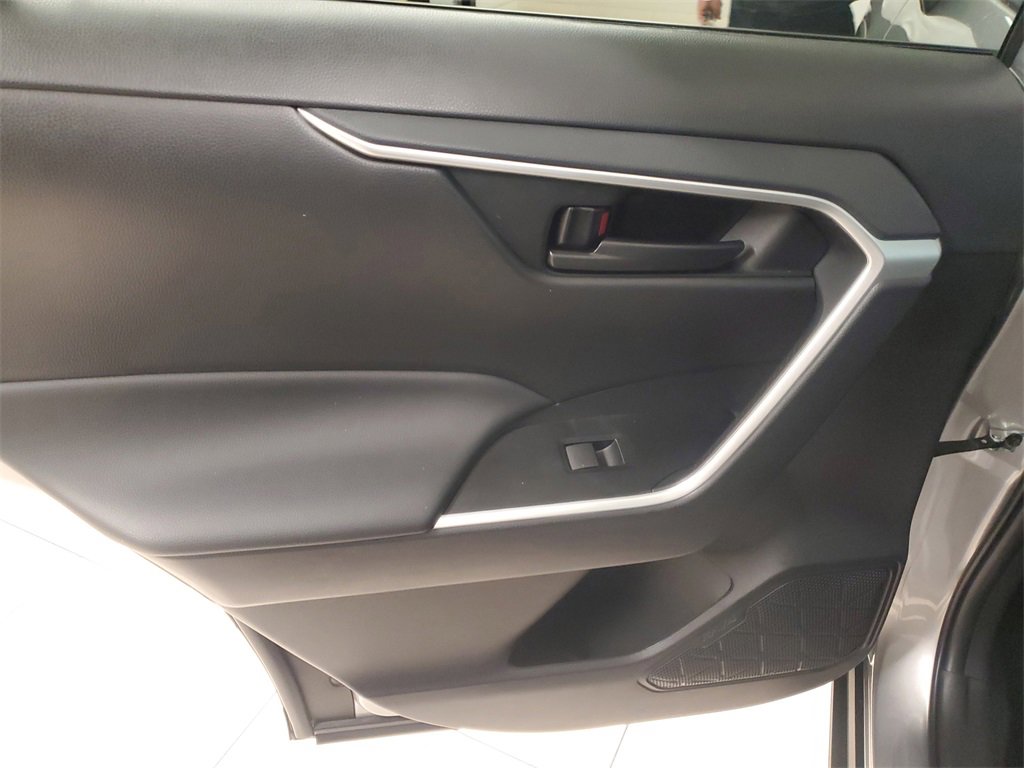 Used 2024 Toyota RAV4 LE image 13